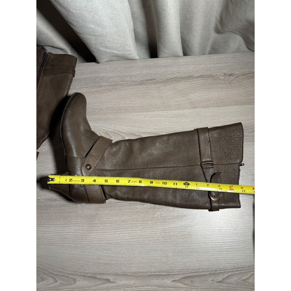 Born Womens 10 Brown Pebbled Leather Knee High Boots Buckle Strap Whimsy Moto - Picture 11 of 12